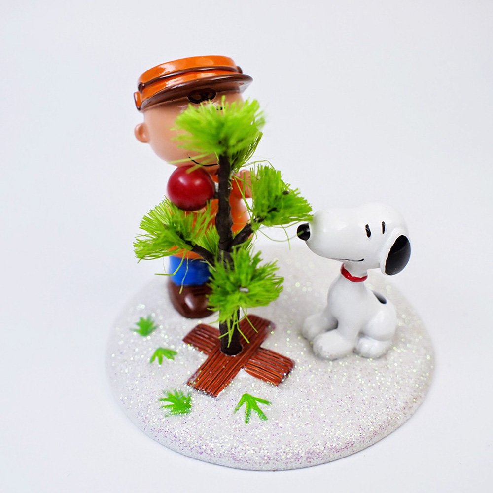 Peanuts Charlie Brown & Snoopy The Perfect Tree Figurine | Hand - Crafted & Hand - Painted 2.76 Inch