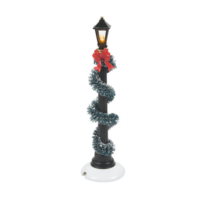 Village Small Town Street Lamps Accessory Figurine