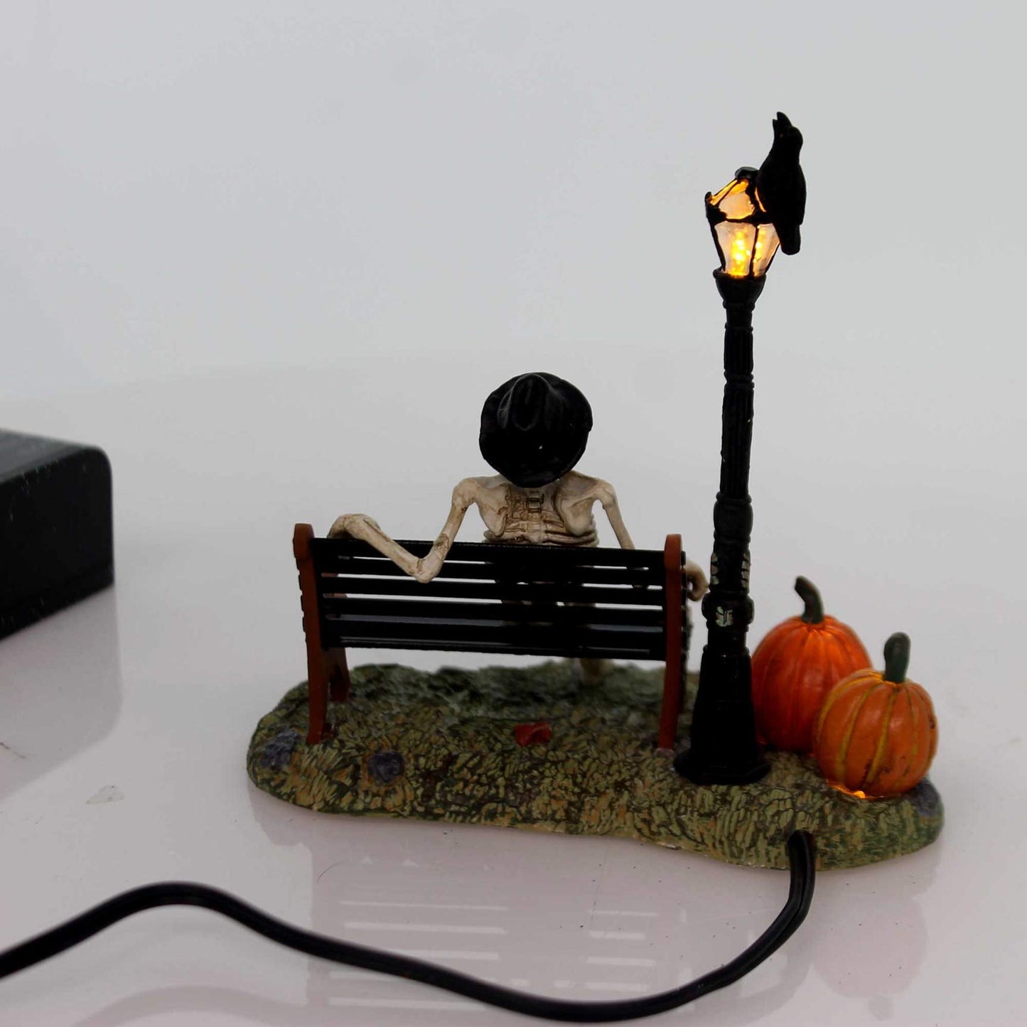 56.53146 Accessories for Village Collections Halloween Resting My Bones Figurine, 4.75 Inch, Multicolor