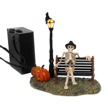 56.53146 Accessories for Village Collections Halloween Resting My Bones Figurine, 4.75 Inch, Multicolor