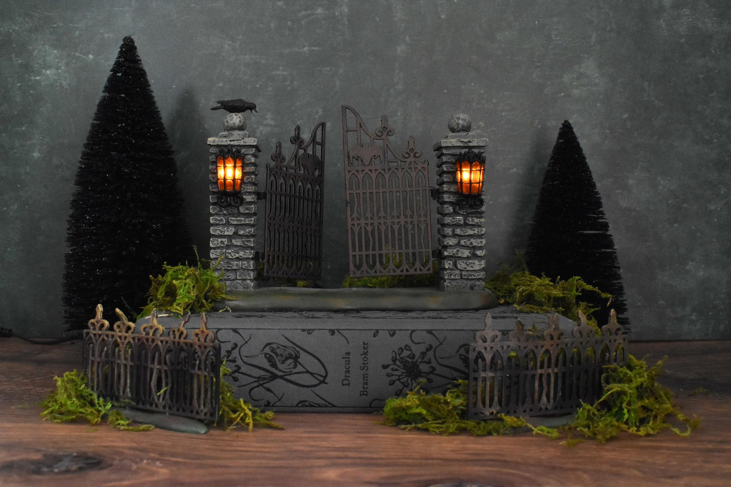 Halloween Accessories for Village Collections Mini Spooky Wrought Iron Gate Lit Figurine, 4,53 Inch, Multicolor