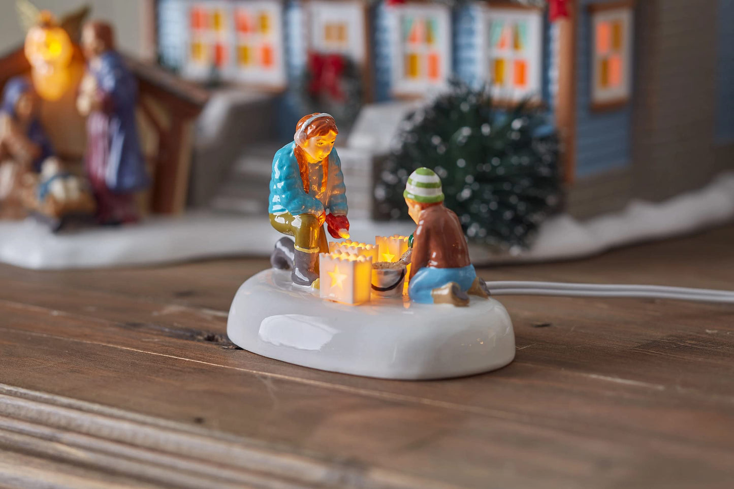 Snow Village Accessories Christmas Eve Preparations Lit Figurine, 2.28 Inch, Multicolor