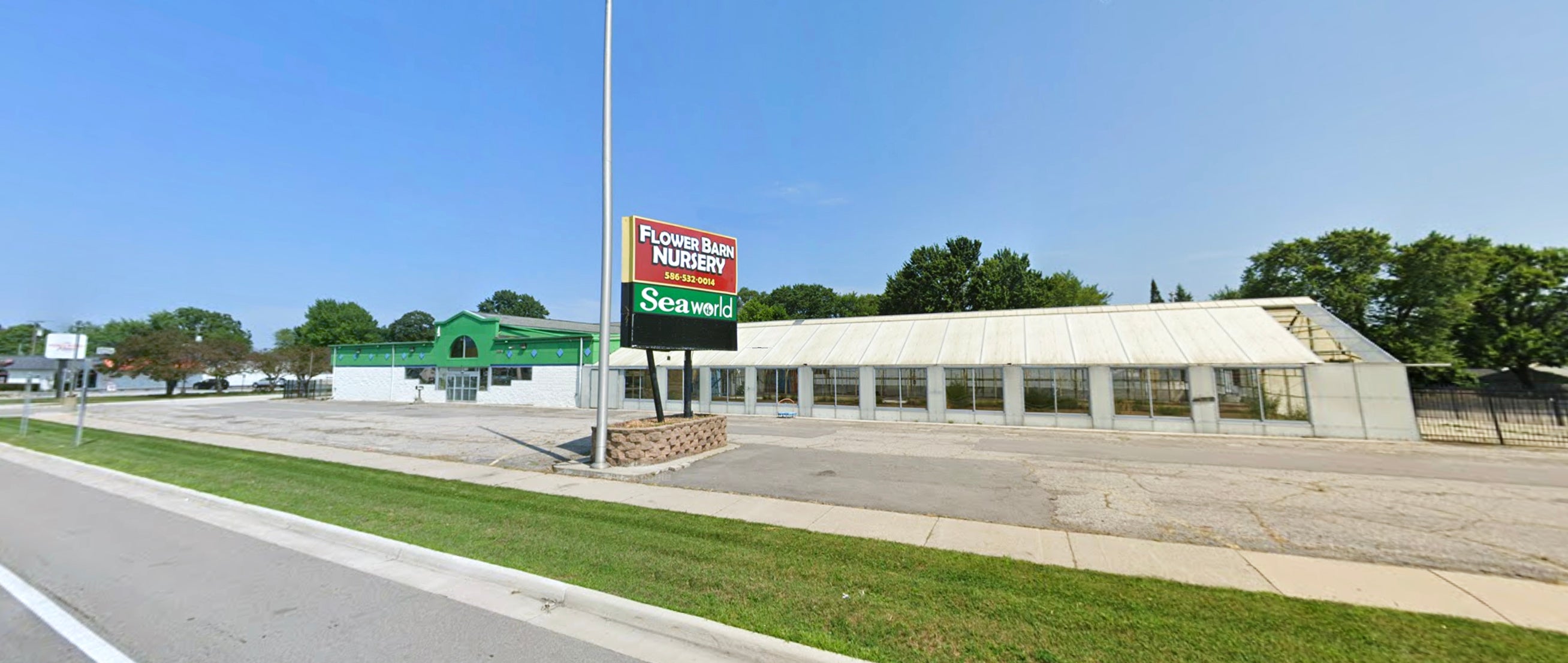Streetview of SeaWorld GardenWorld's closed storefront; Roseville, MI. Courtesy of Google Maps.