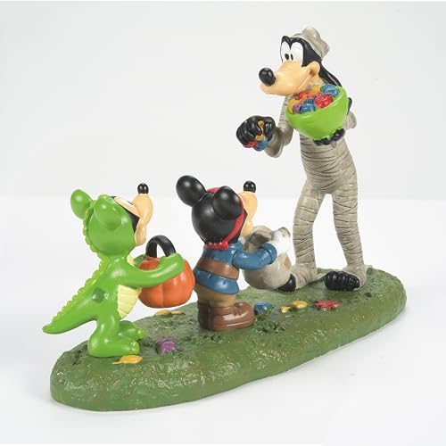 Disney Halloween Village Accessories Treats from Goofy Figurine, 3.5 Inch, Multicolor