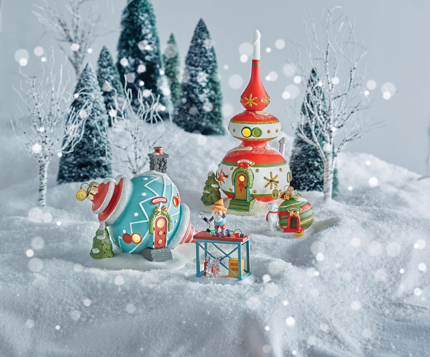 North Pole Village Accessories Nanook's Home Figurine, 2.4 Inch, Multicolor